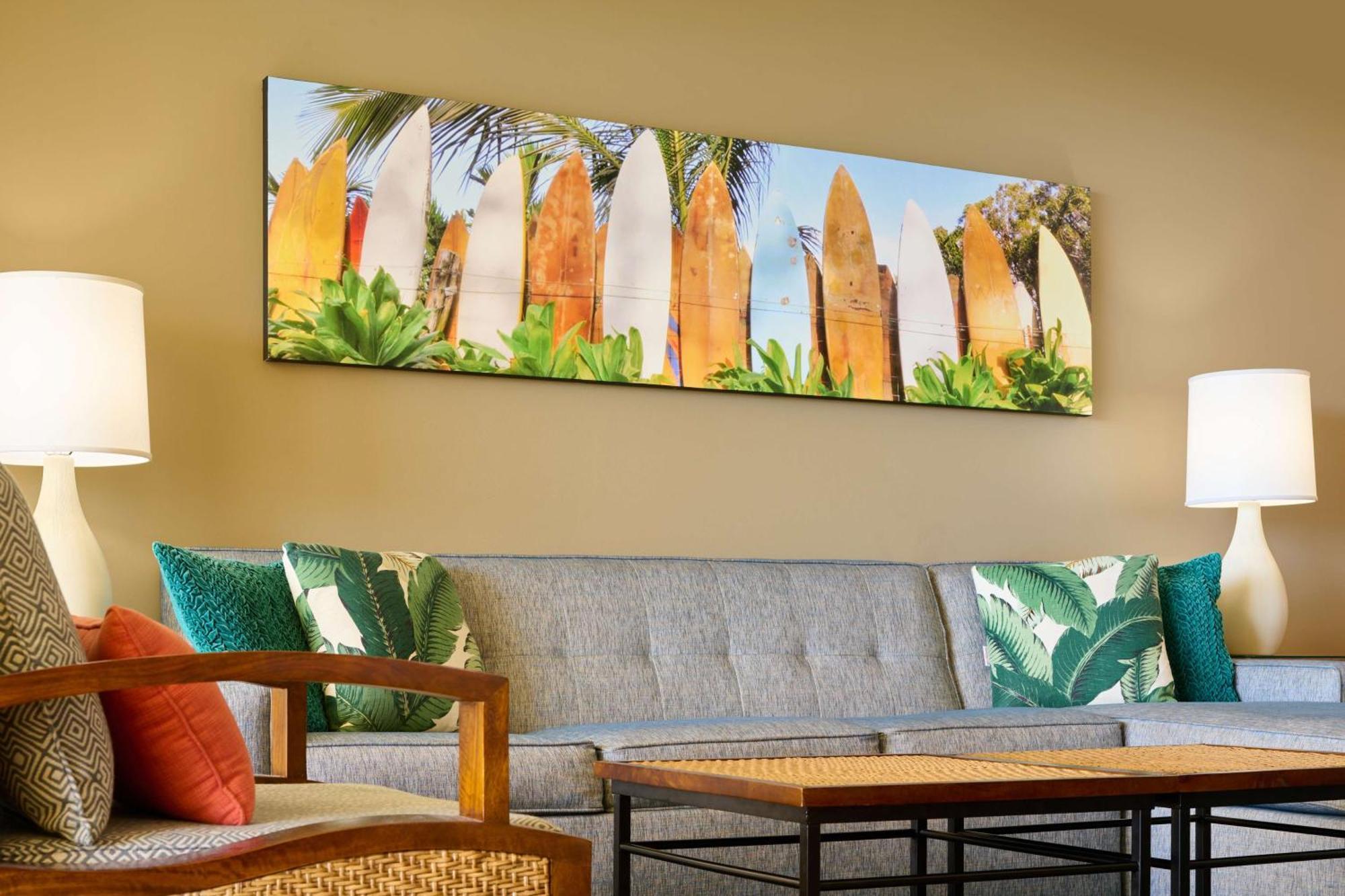 Aston Waikiki Beach Tower Honolulu Ngoại thất bức ảnh A 2015 photograph of a 1980s photograph of surfboards in Maui, Hawaii.