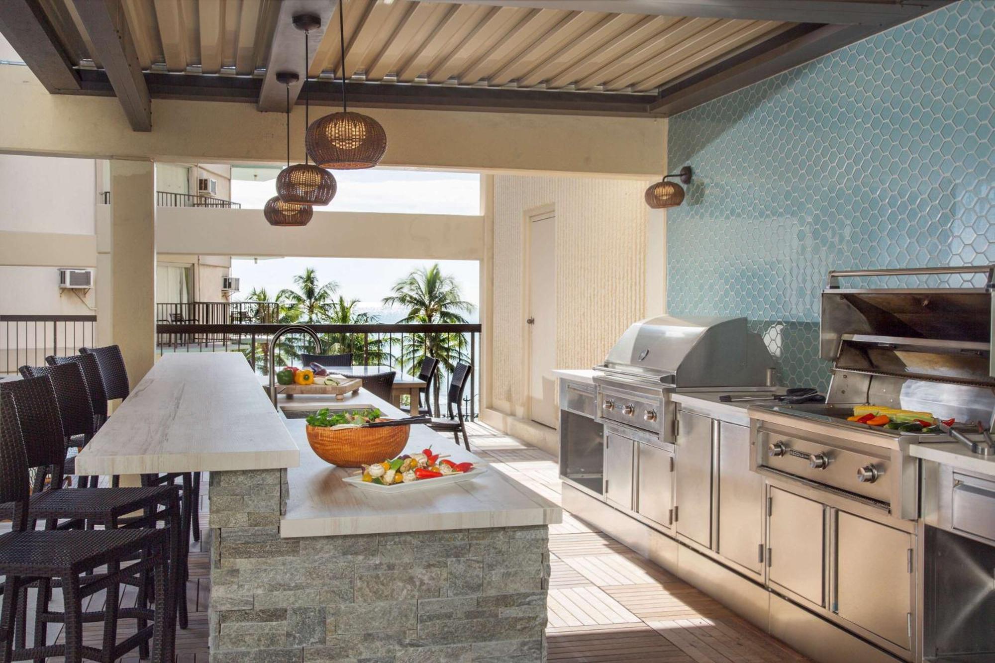 Aston Waikiki Beach Tower Honolulu Ngoại thất bức ảnh Outdoor kitchen